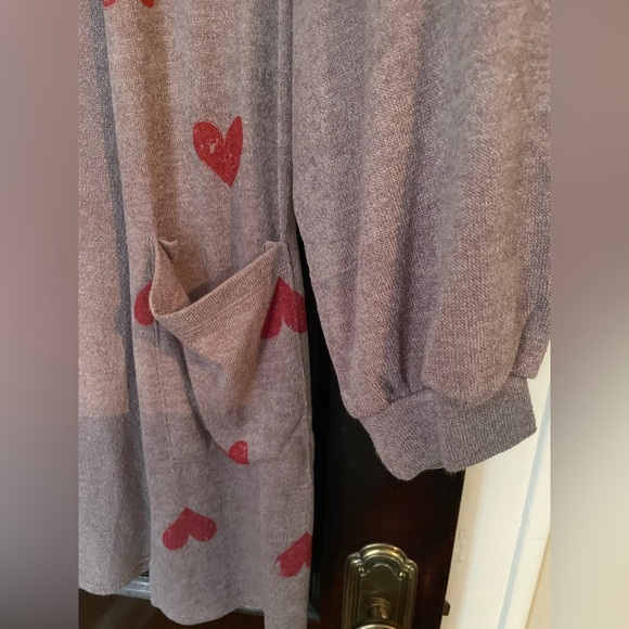 Heart sweater - Picture 2 of 3